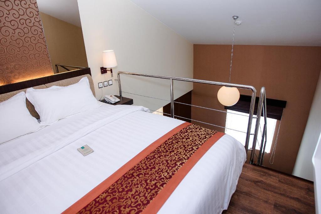 Favor Hotel Makassar City Center By Life Habitación foto